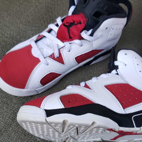 AIR JORDAN 6 RETRO CARMINE - Picture 9 of 17